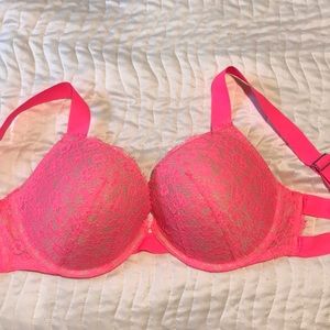 Victoria’s Secret Very Sexy Push-up Bra 36DD